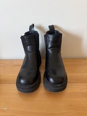 Aquatherm Black Faux Leather Chelsea Boots